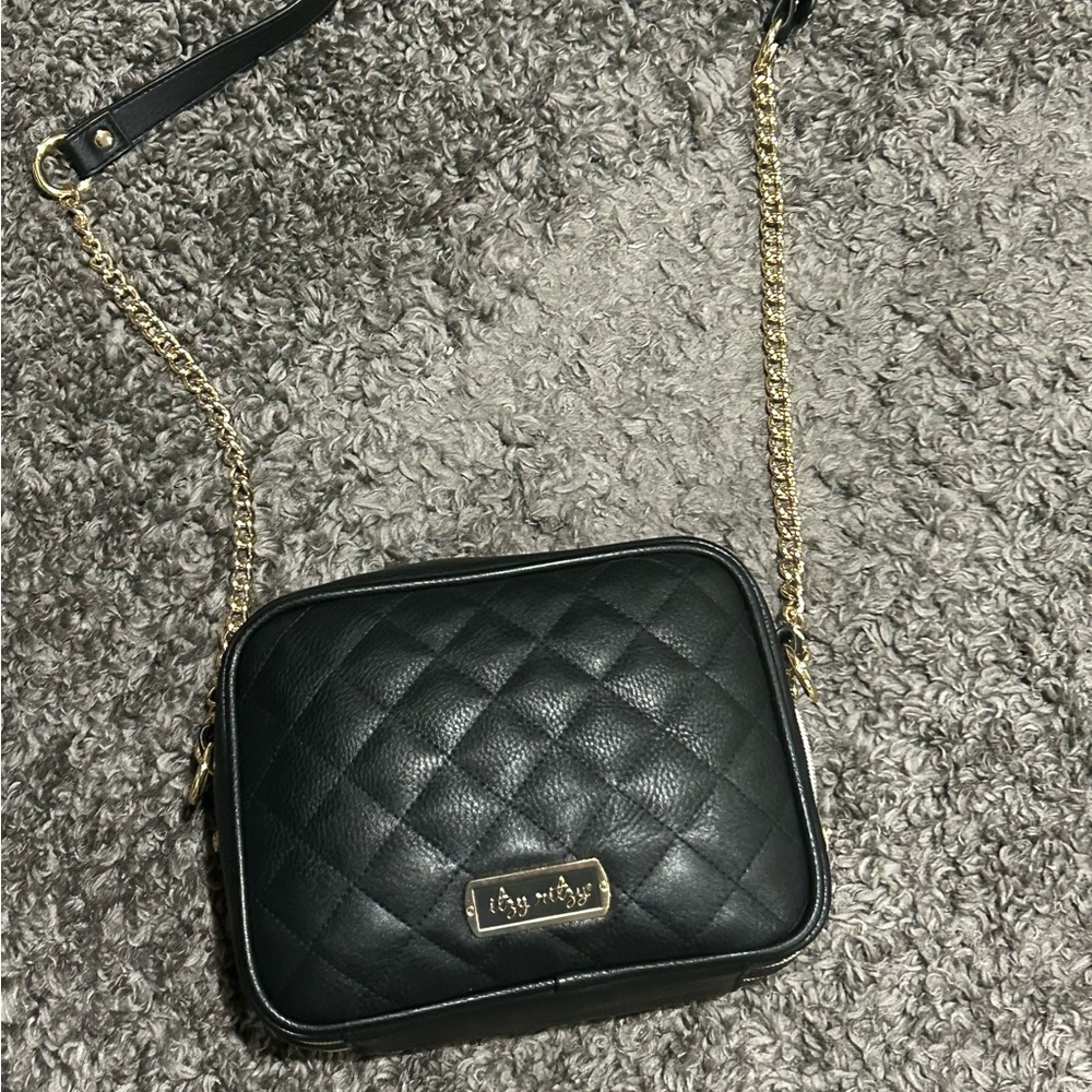 Itzy Ritzy Black Cross Body Diaper Bag